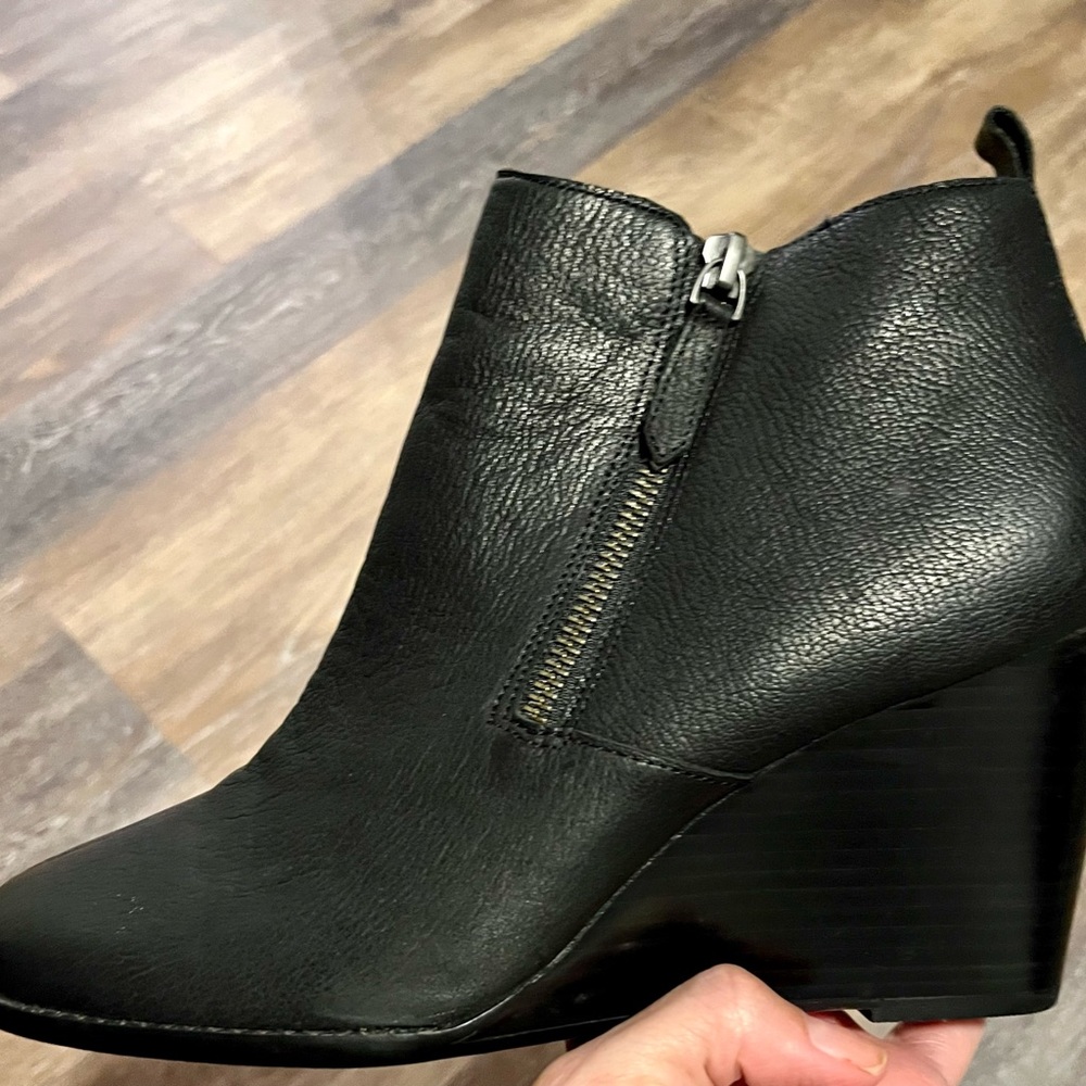 Caslon women’s ankle boots size 10